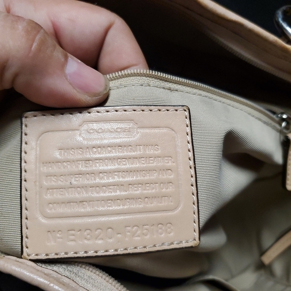 Coach Vintage peyton embossed leather bag - Picture 6 of 6